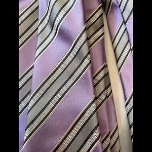Donald Trump Signature Collection Purple Striped Necktie 100% Silk